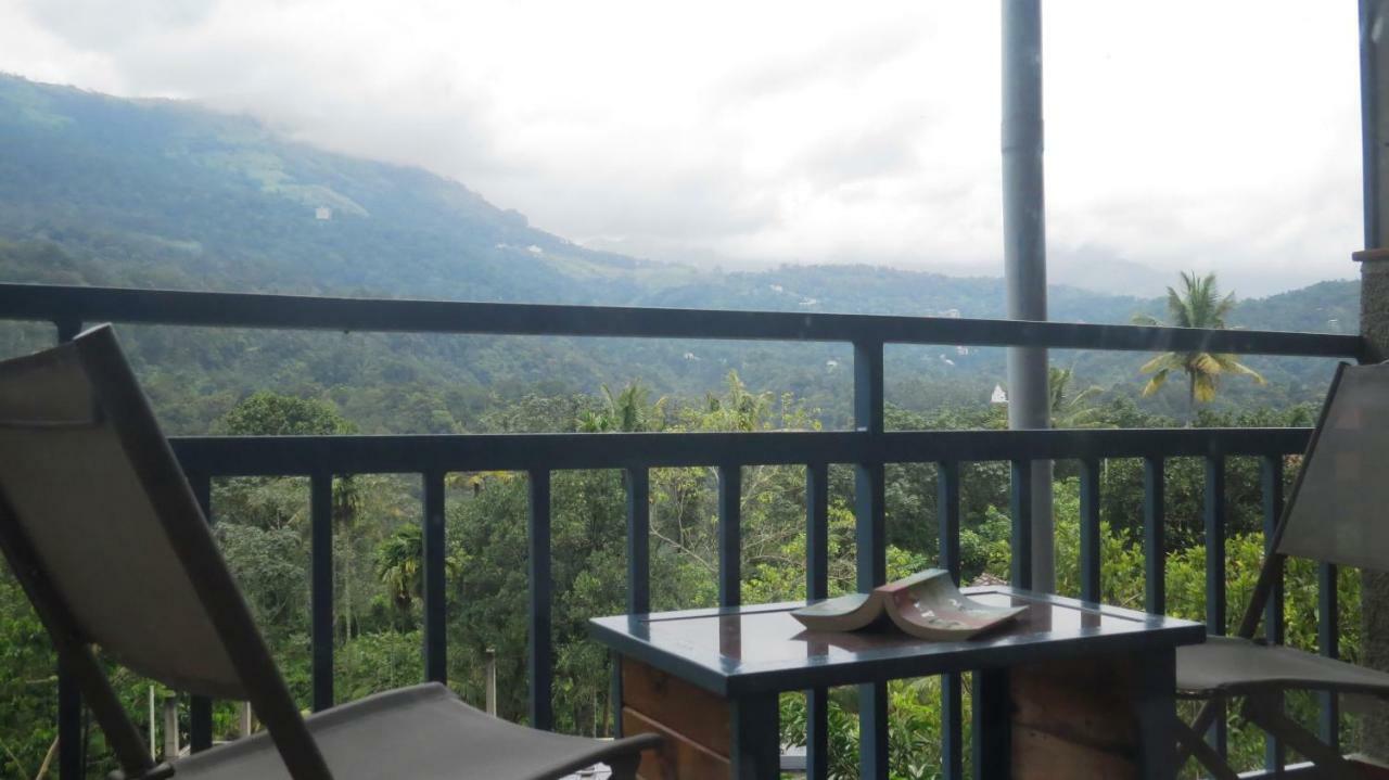 Mistletoe Homestay & Cafe Munnar Eksteriør bilde